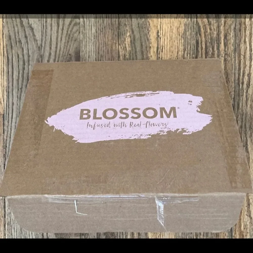 1 LEFT! Blossom Classic Maxi Nail Kit